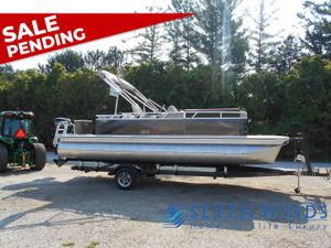 2025 Tahoe 2380 Sport CRB