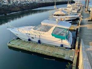 1995 Chris-Craft Crowne 322