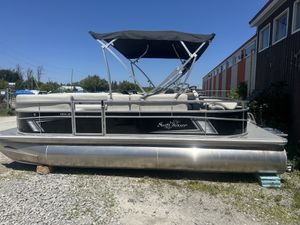 2025 SunChaser Vista 20 Fish Black Suzuki DF50  BLOWOUT!!