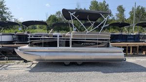 2025 Smoker Craft Vista 18 Fish Black Suzuki DF40