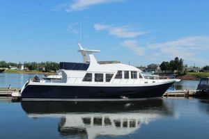 2015 Magna Marine