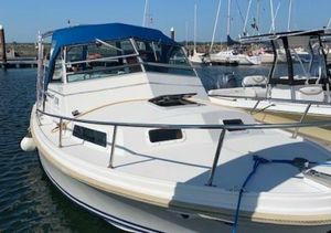 1989 Limestone 24 Express Cruiser