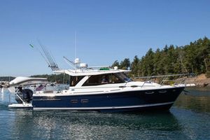 2027 Cutwater C-32 Coupe