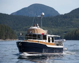 0 Ranger Tugs 226  R-31 CB