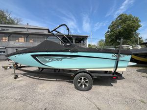 2015 Tige R20