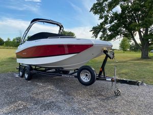 2018 Rinker 22MTX