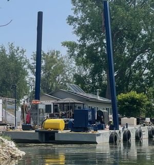 2010 1982/2010 45' x 22' x 5' Spud Barge