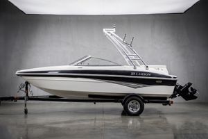 2010 Larson LX 1750