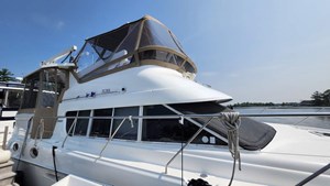 1997 Silverton 402 Motor Yacht