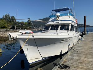 Uniflite 37 Coastal Cruiser 1980