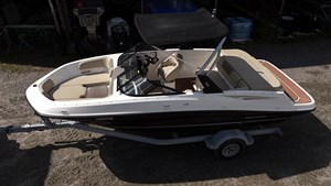 2017 Bayliner VR5