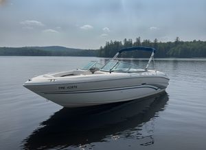 2003 Sea Ray 220 Select