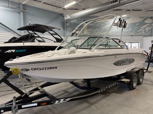 2005 Nautique SV211
