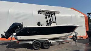 2026 Robalo R230