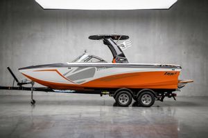 2017 Tige R21