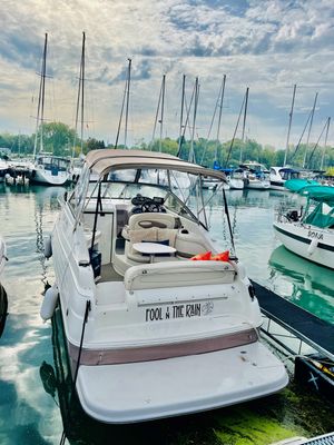2003 Regal 2465 Commadore
