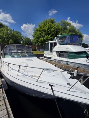 1999 Cruisers Yachts 3375 Express