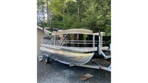 2023 Sylvan Mirage 820 CR