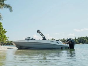 2026 Bayliner VR6 Outboard