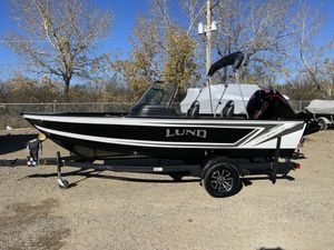 2026 Lund 1775 Impact XS Sport