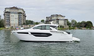 2022 Cruisers Yachts 42 Cantius
