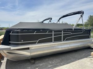 2026 Princecraft Vectra® 21L Pontoon Boat Mercury 60 ELPT CT