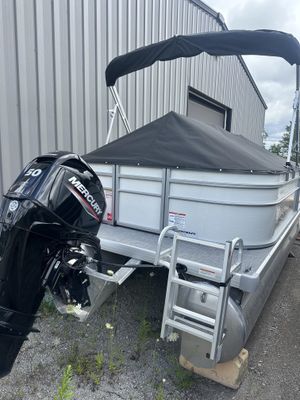 2026 Princecraft Jazz 17 Pontoon Boat Mercury 50 ELPT CT