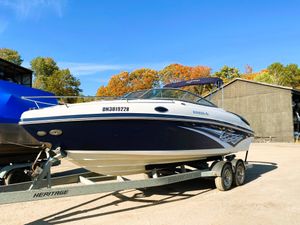 2011 Rinker 246 Captiva