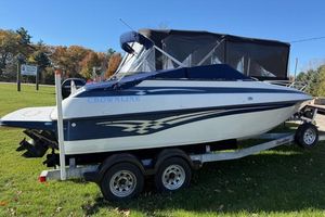 2000 Crownline CCR 205