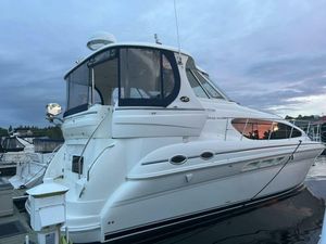 2005 Sea Ray 390 Motor Yacht