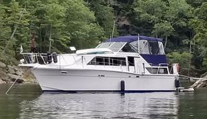 1988 Chris-Craft 381 Catalina