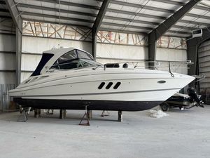 2012 Cruisers Yachts 350 Express