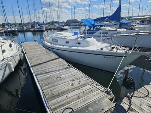 1977 Pearson 30 Sloop