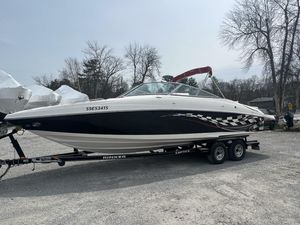 Rinker 262 Captiva BR 2005