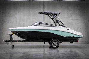 2026 Yamaha AR 195