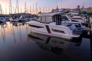 2022 Jeanneau NC895