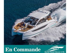 2026 Jeanneau TH 38