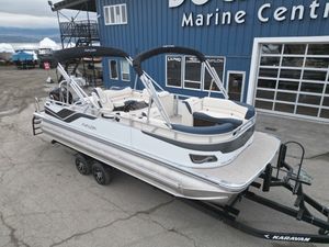 2026 Avalon Venture 85 2385 Versatile Rear Bench