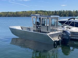 2026 Stanley 22 Pulsecraft Closed Cabin
