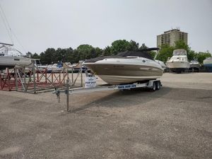 2007 Sea Ray 240 Sundeck