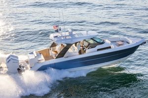 2027 Tiara 39 LS