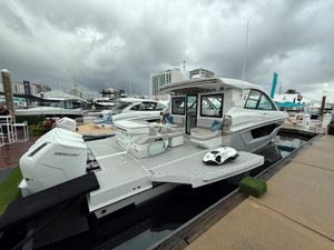 2026 Cruisers Yachts 50 GLS Coupe