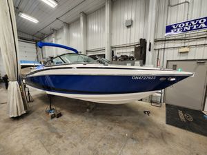 2015 Regal 2300 Bowrider