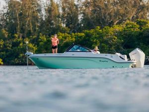 Bayliner T22SC 2026