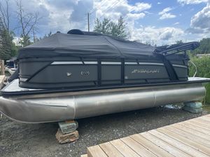 2026 Starcraft EXS 1 R Tritoon For Sale in Matte Grey with a Suzu