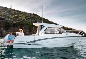 2026 Beneteau Antares 8