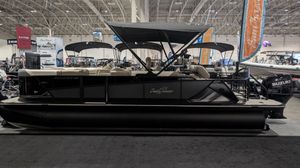 2026 SunChaser Eclipse 23 SSB Tritoon Onyx Suzuki DF200 Four Stro