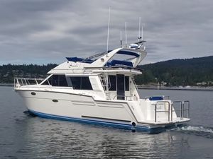 1998 Commander Boats 38