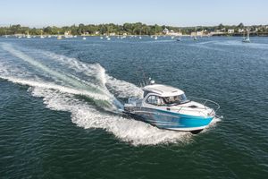2026 Beneteau Antares 7 Fishing