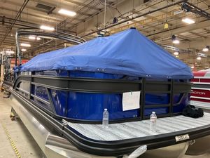 2026 Bennington 22SSR SPORT